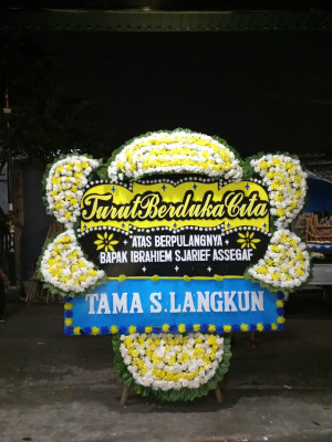 Papan Bunga Duka di Karang Balik